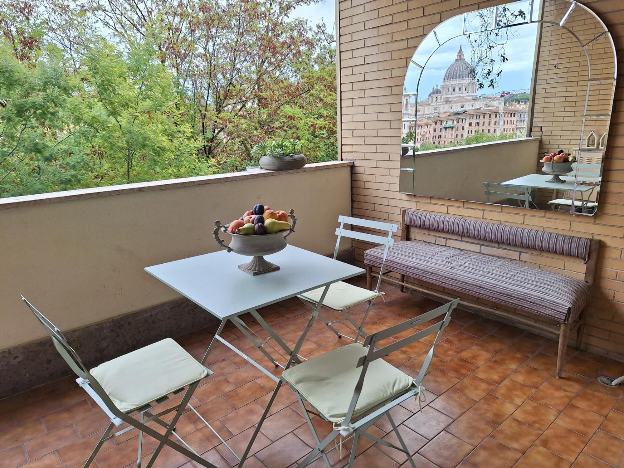 Delmirani'S Book Apartments - Vatican View Roma Dış mekan fotoğraf